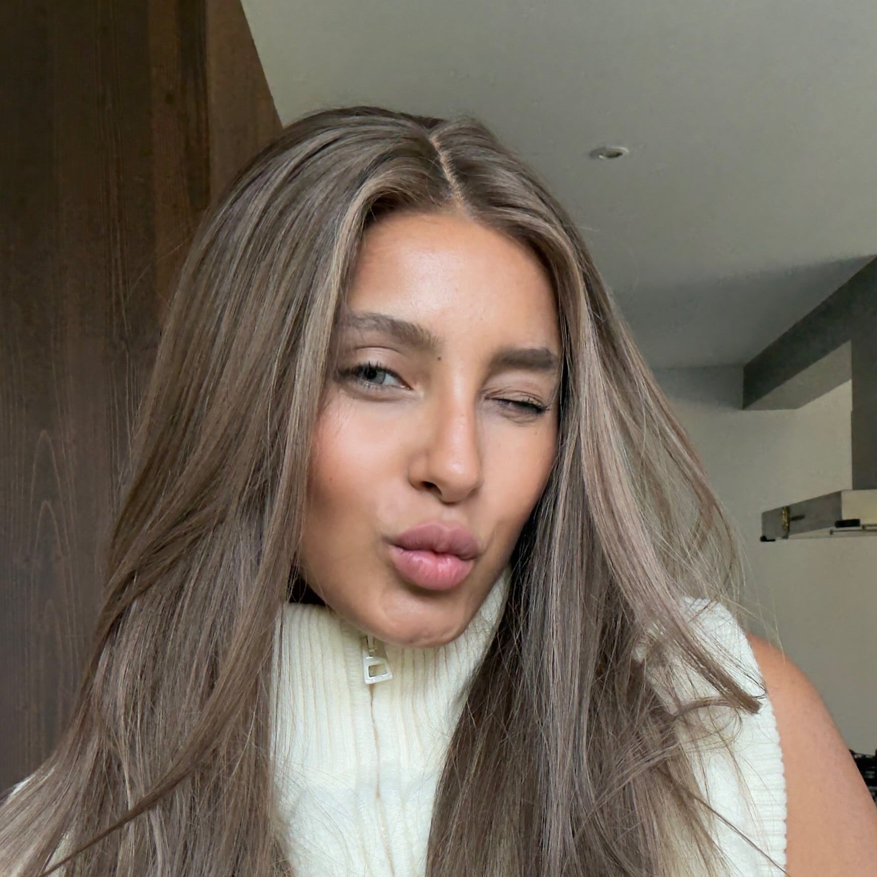 Leandra Dark Blonde Balayage Atelier