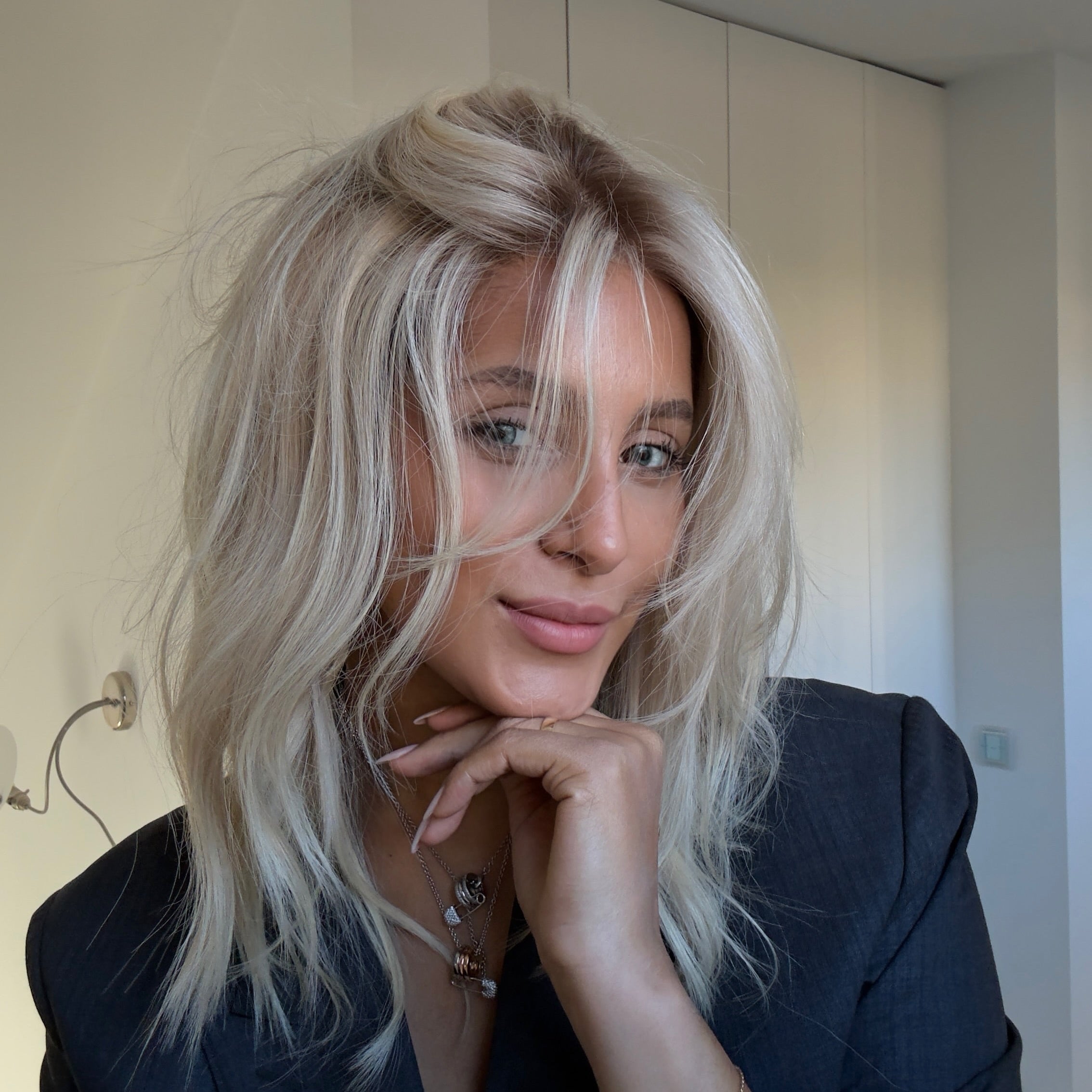 Samantha Layered Light Blonde Atelier
