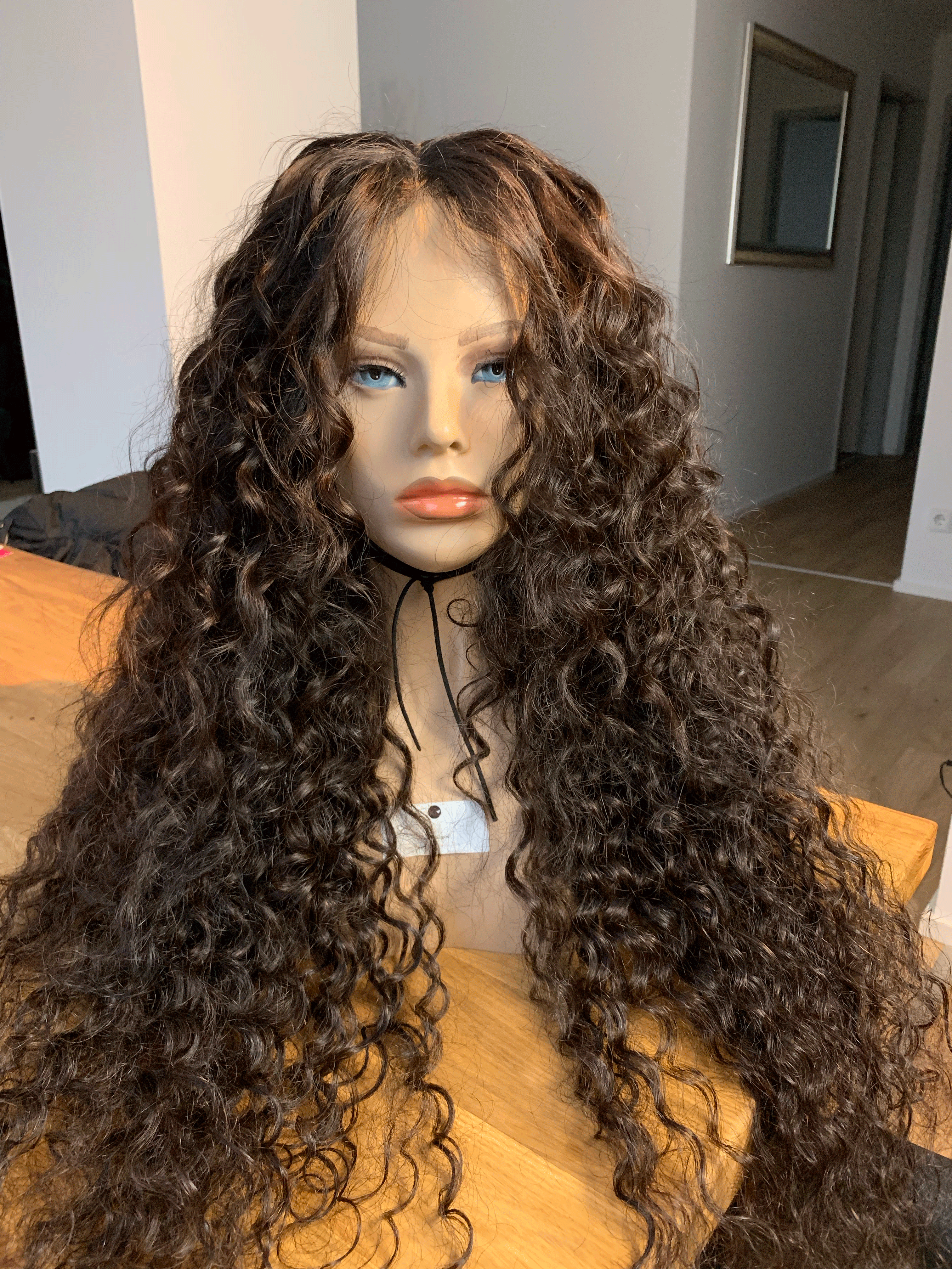 Armine Dunkelbraun Atelier