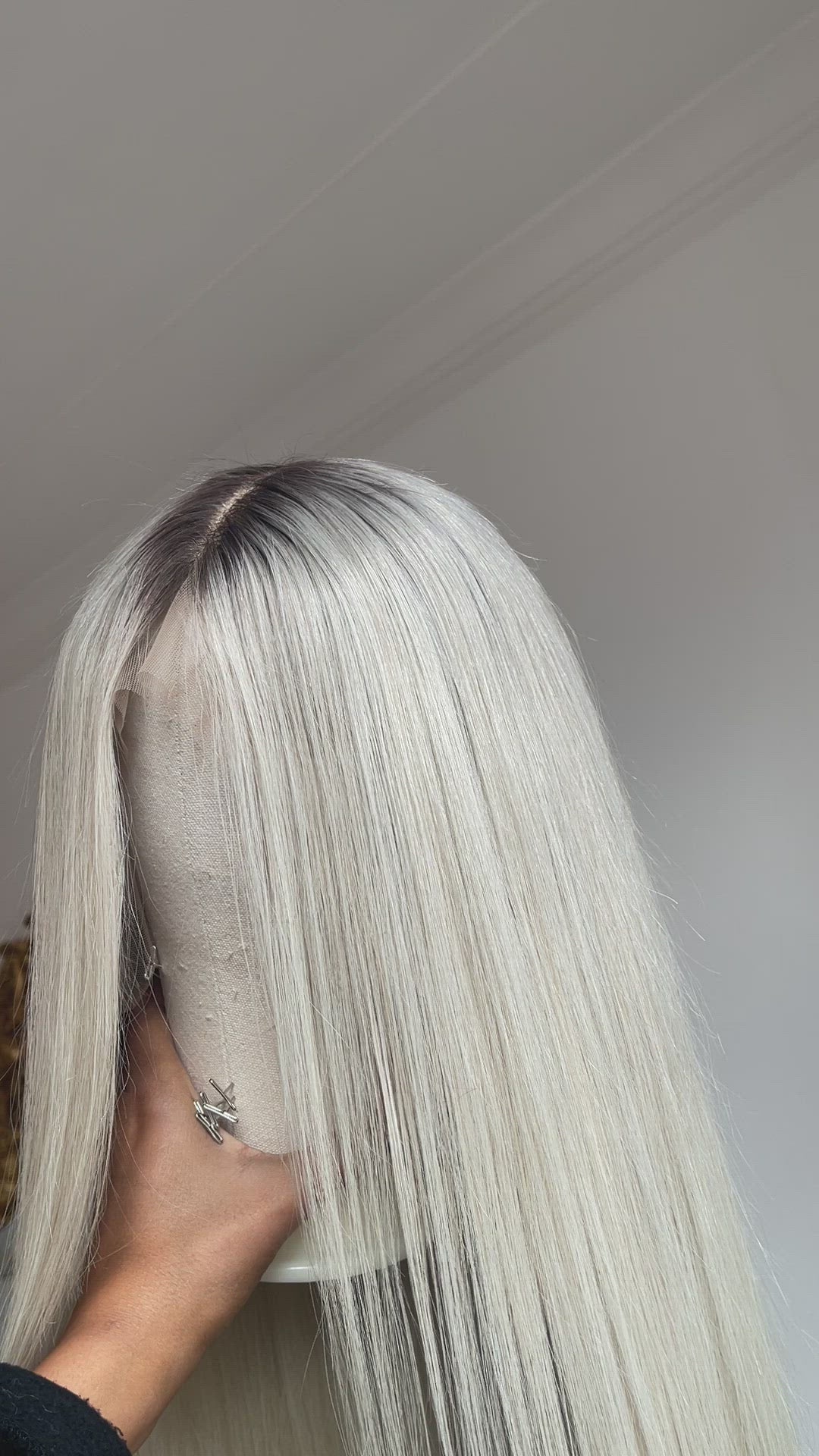 Titanium Silberblond Atelier