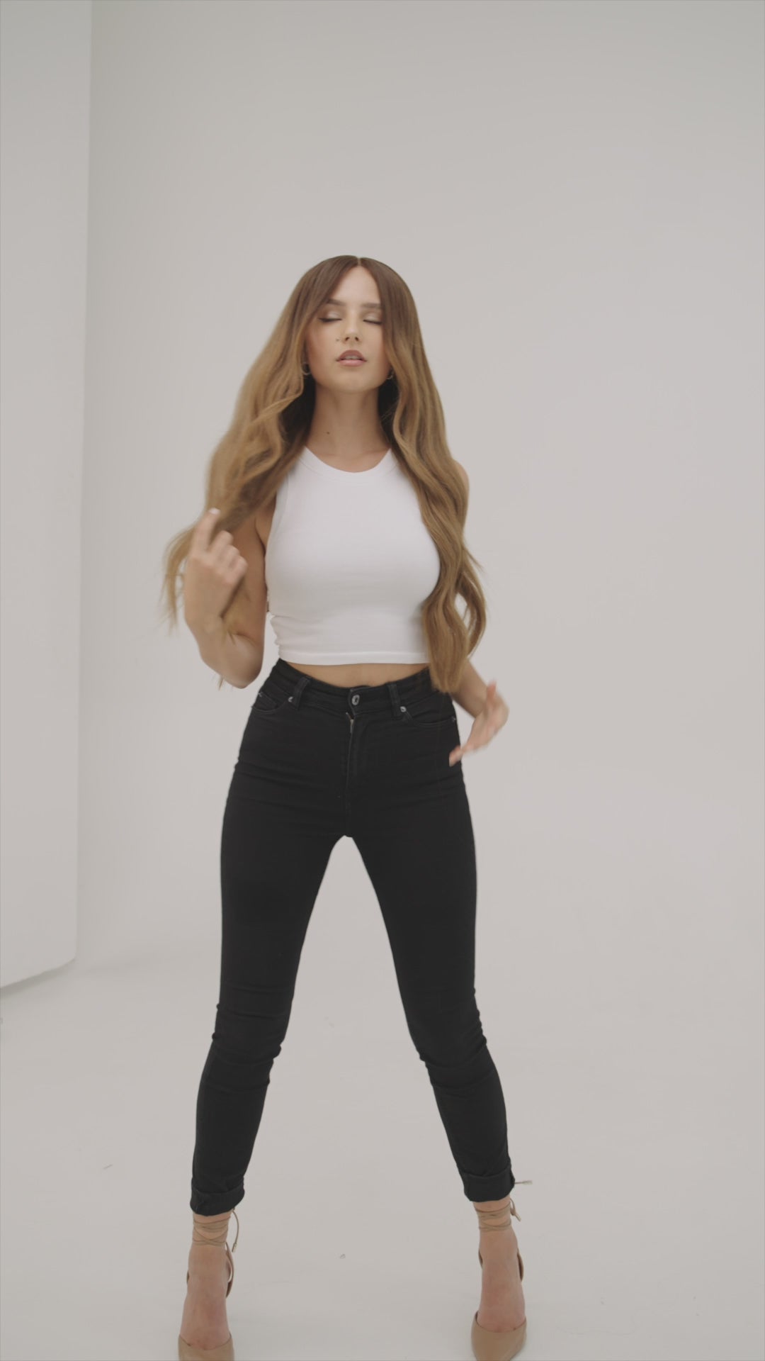 Hazel Nussbraun Balayage Atelier